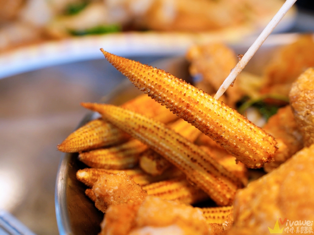 桃園蘆竹美食|『尚豪轟炸雞翅(坑口店)』平日限定!藏在工業區的好吃炸物專賣!必買魷魚,甜不辣,地瓜~可免費加蒜片! 桃園蘆竹美食|『尚豪轟炸雞翅(坑口店)』平日限定!藏在工業區的好吃炸物專賣!必買魷魚,甜不辣,地瓜~可免費加蒜片!