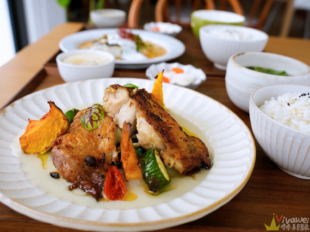 宜蘭員山美食｜『Walk In House 沃客宅』有停車場的質感民宿餐廳～專賣炸物,簡餐,火鍋,甜點,咖啡飲品！