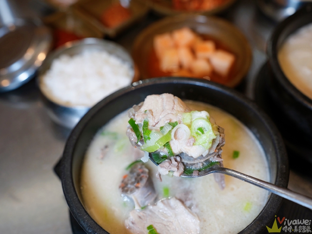 韓國釜山美食｜『水邊最高豬肉湯飯 西面樂天店』西面站樂天百貨9樓必吃！豬頸肉湯飯＆豬肉血腸湯飯開箱（附菜單價格＆吃法）