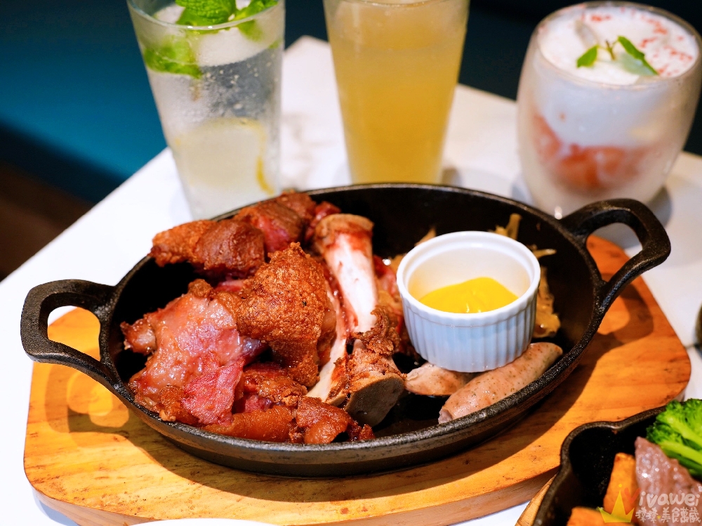 台中后里美食｜『Mövenpick Café- 莫凡彼台中麗寶店』兒童遊樂區&寵物友善餐廳~餐點好吃無雷的聚餐選擇！