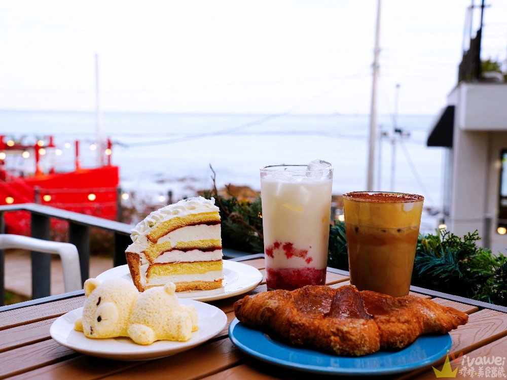 韓國釜山美食｜『OLDMUG』松亭海邊療癒系甜點咖啡廳～可愛熊熊蛋糕,草莓拿鐵與扁可頌開箱！