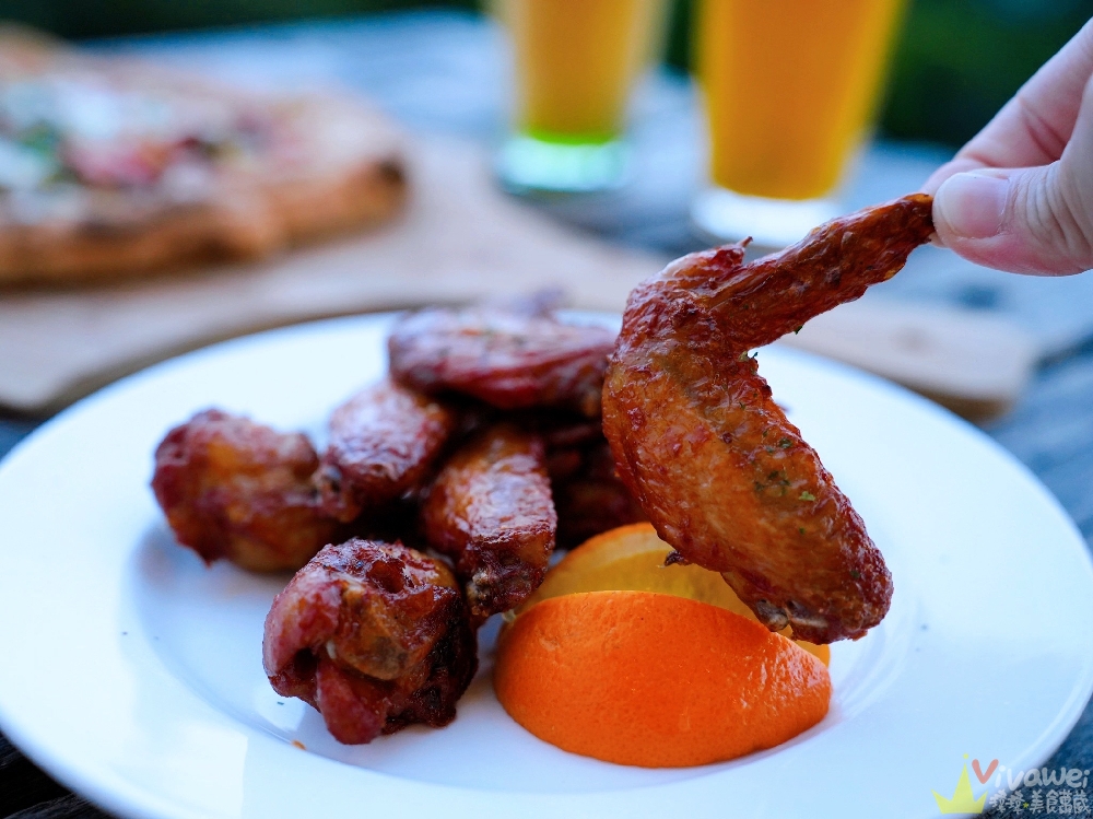 宜蘭礁溪美食｜『空ㄟ農場』宜蘭最美夜景餐廳～適合約會聚餐和放空～必吃手工窯烤PIZZA&焗烤千層麵！