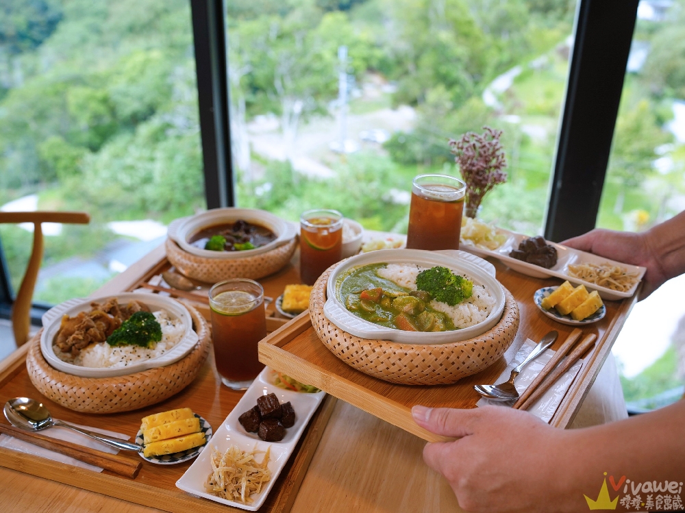 苗栗銅鑼美食｜『紫鳶山城-覓境莊園』超美玻璃屋餐廳~低消只要150元的秘境景觀餐廳！