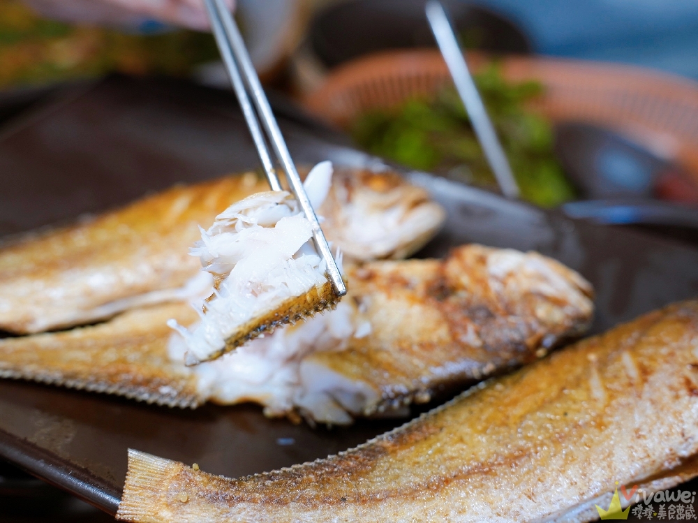 韓國釜山美食｜『옥이보리밥』在地隱藏版的大麥蔬菜拌飯~搭配現煎黃魚和海鮮煎餅~超澎湃的在地韓食餐廳！