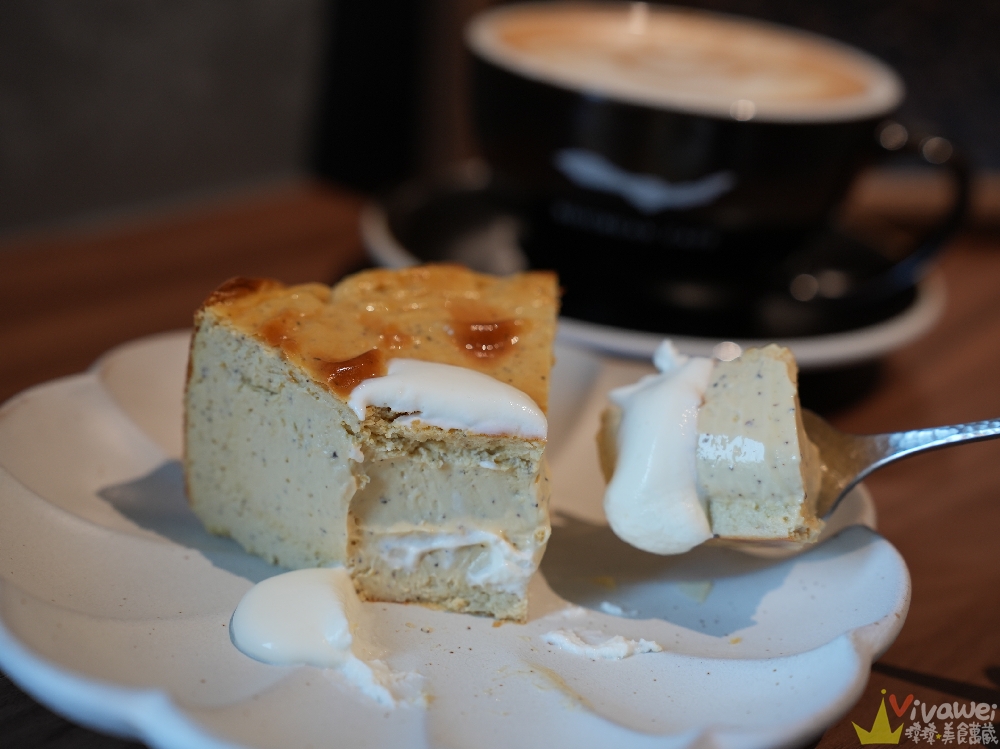 苗栗後龍美食｜『北川咖啡 BEICHUAN CAFE』隱身在住宅區的質感咖啡館！提拉米蘇,巴斯克蛋糕,特色咖啡推薦！