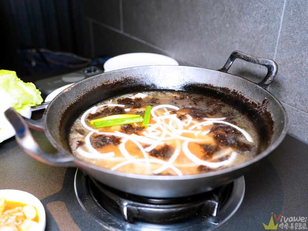 台中北屯美食｜『茶六燒肉堂-東山店』上等牛肉雙人套餐～附餐有沙拉,米食,海鮮,甜點,飲料！