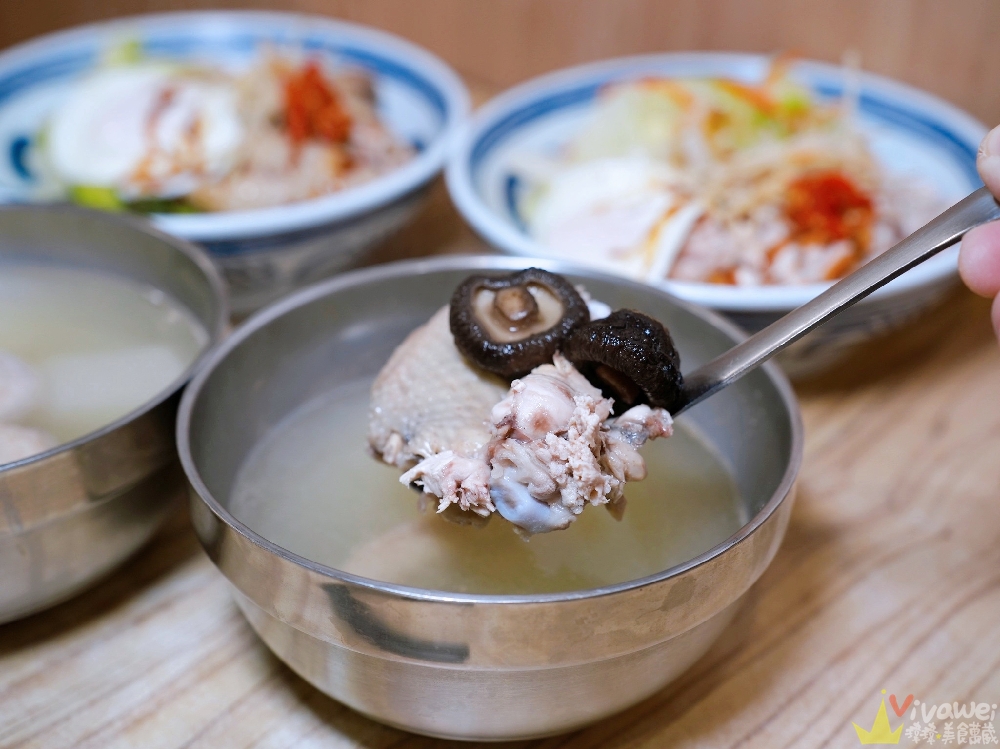 台北信義美食｜『富春雞肉』吳興街排隊熱門小吃！必吃高CP值雞腿飯～雙倍肉量更滿足！