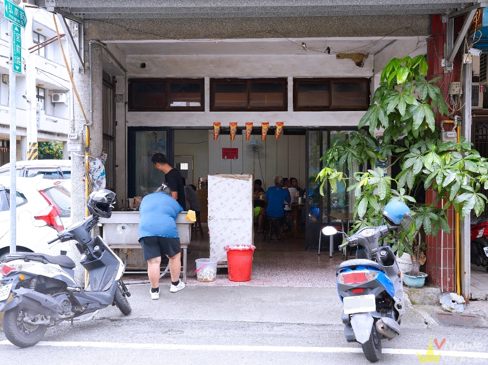 苗栗公館美食｜『公館什錦麵店』隱藏版無招牌的什錦麵店～附設停車場～內用還有冷氣吹！