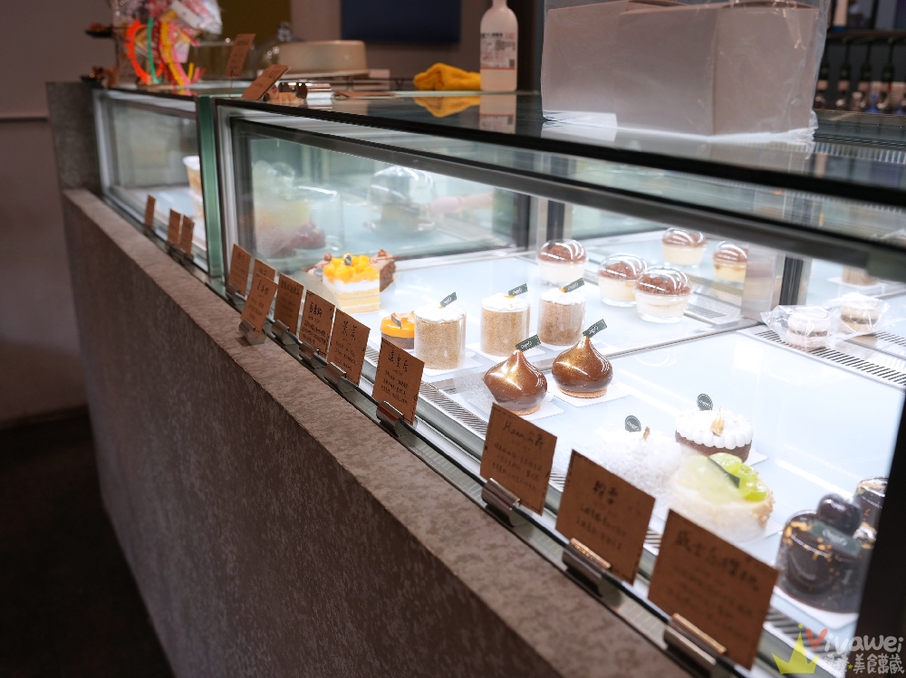 桃園中壢美食｜『往往法式甜點店』精緻好吃的法式甜點～可客製生日蛋糕～也是間寵物友善咖啡廳！