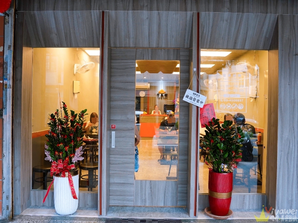 桃園平鎮美食｜『雲泰館』中壢車站後站新開幕！綜合米干&熱炒類&涼拌及酥炸類&麵類及飯食等餐點！