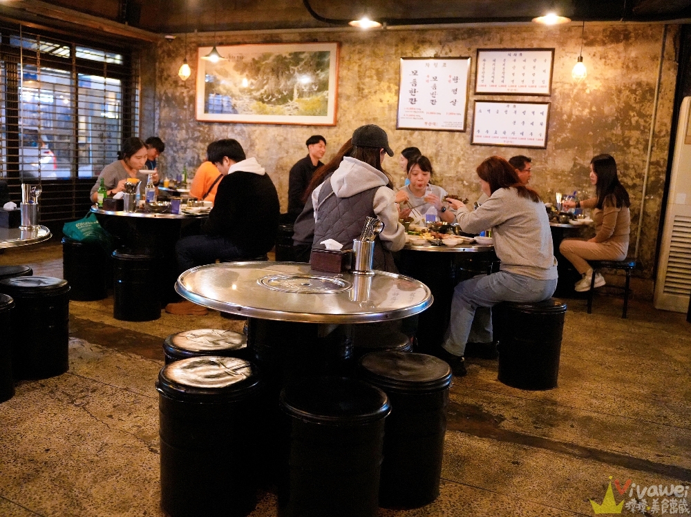 韓國釜山美食｜『釜山宅烤肉』西面站燒肉推薦！必吃厚切五花肉+豬頸肉拼盤！帥哥歐巴代烤超加分！