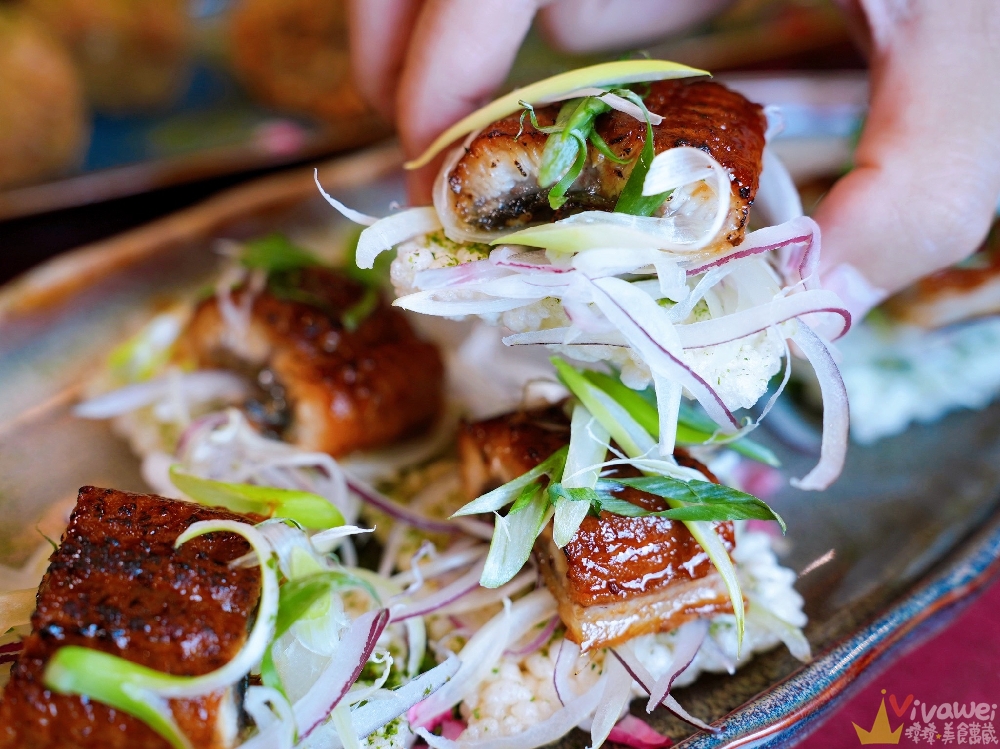 苗栗三灣美食｜『龍叔伯庭園餐館』超氣派的客家私房台菜餐廳～餐點品項豐富又好吃～親子友善且附設免費停車場！