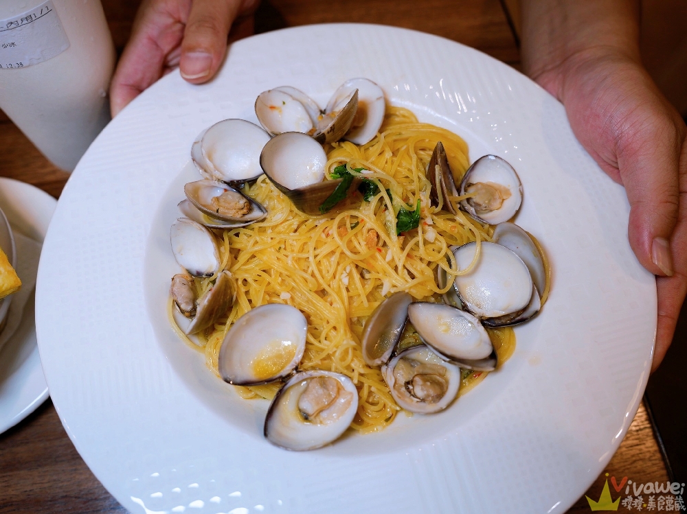 桃園中壢美食｜『Mint Pasta 中原店』高CP值的義大利麵&焗烤&手工窯烤披薩～還有貼心供應素食餐點！