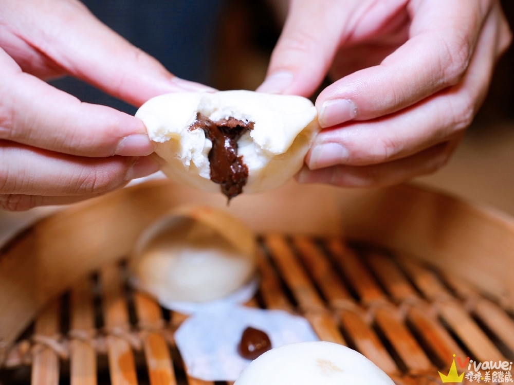 台北信義美食｜『鼎泰豐-台北101店』台北101最夯排隊店！觀光客必朝聖的小籠包名店！隱藏版吃法大公開！