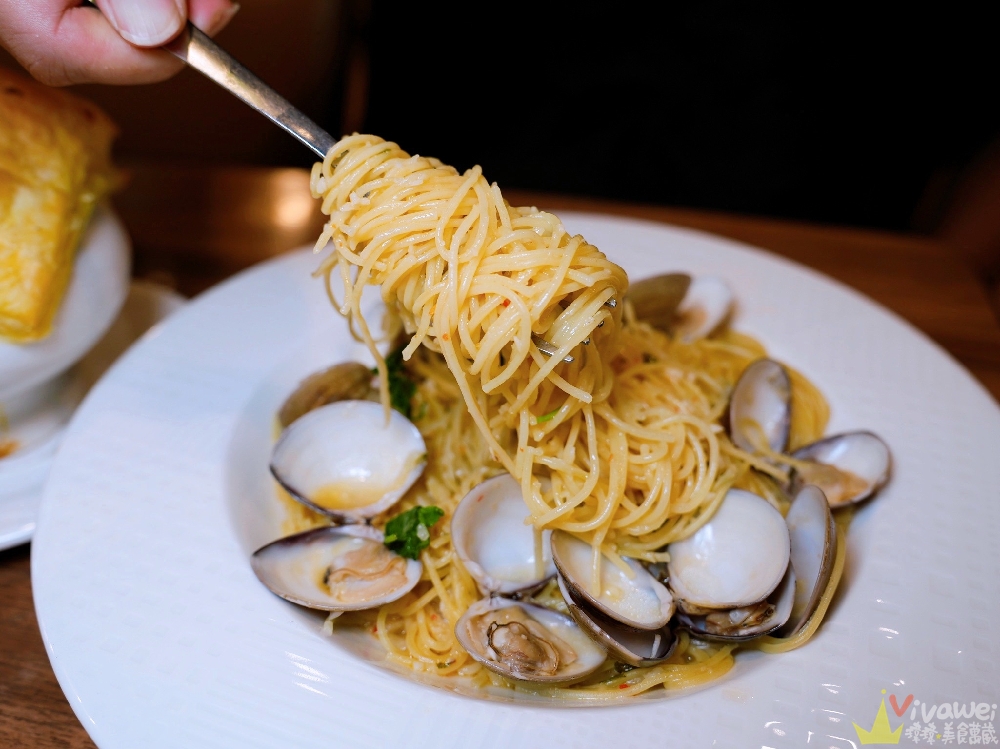 桃園中壢美食｜『Mint Pasta 中原店』高CP值的義大利麵&焗烤&手工窯烤披薩～還有貼心供應素食餐點！