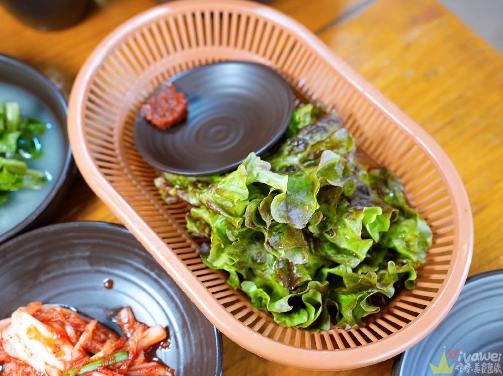 韓國釜山美食｜『옥이보리밥』在地隱藏版的大麥蔬菜拌飯~搭配現煎黃魚和海鮮煎餅~超澎湃的在地韓食餐廳！