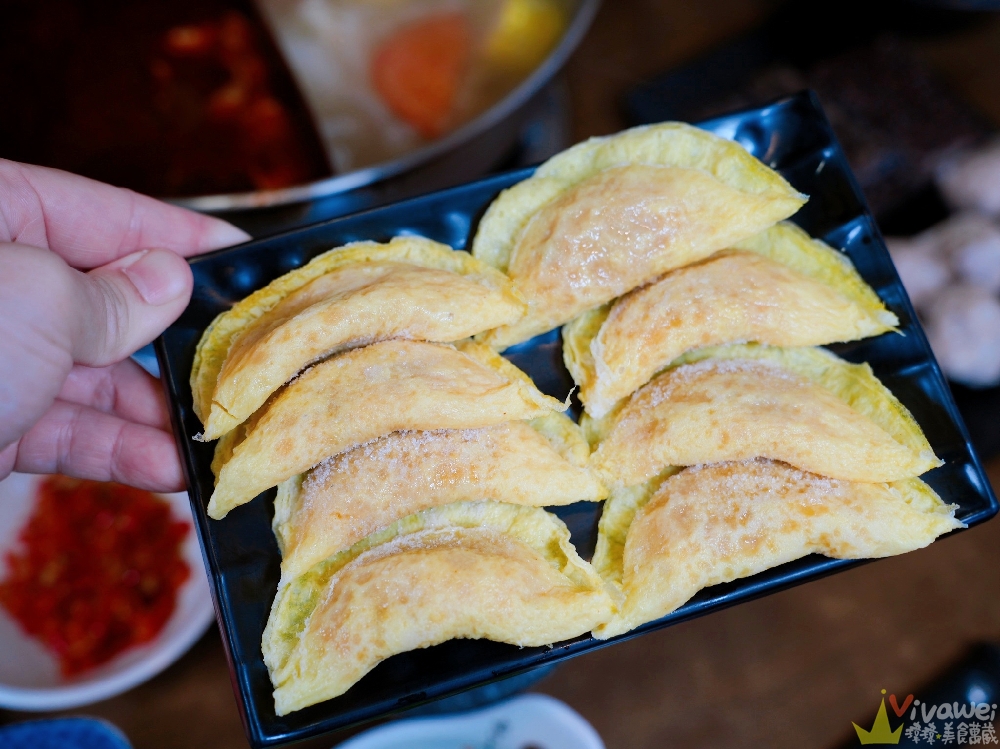 桃園市美食｜『鐵木真麻辣鴛鴦火鍋』在地開業多年的單點傳統台式麻辣鍋～鴨血和豆腐免費續加！