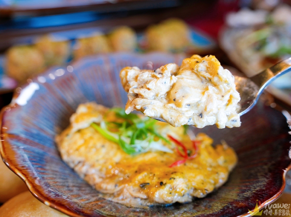 苗栗三灣美食｜『龍叔伯庭園餐館』超氣派的客家私房台菜餐廳～餐點品項豐富又好吃～親子友善且附設免費停車場！