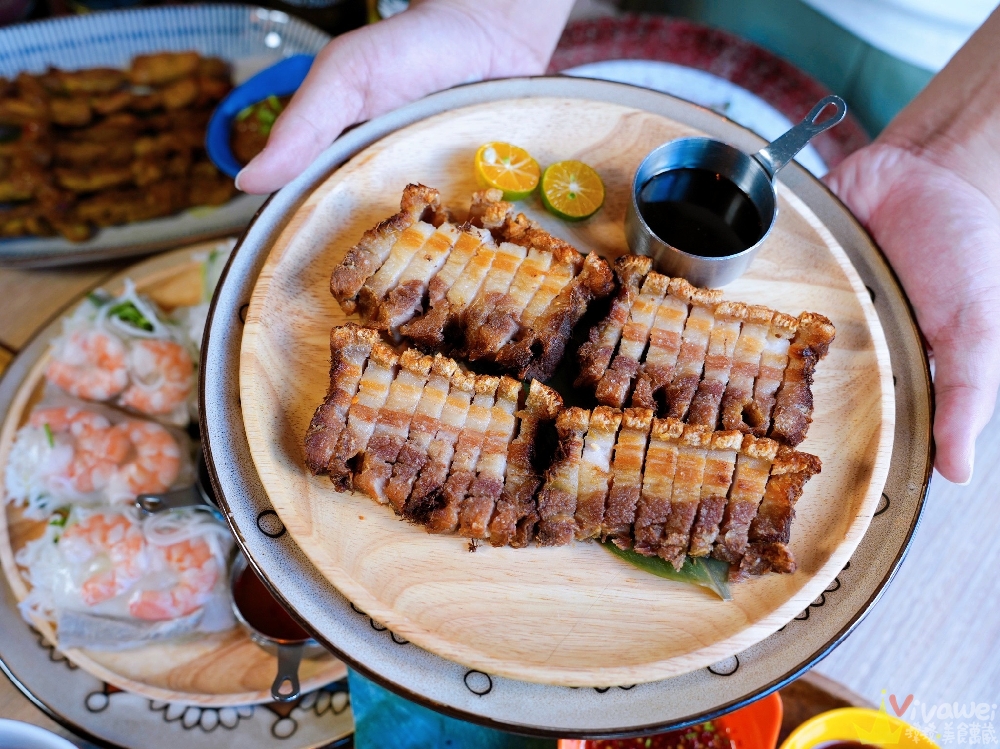 台北大安美食｜『 ABV南洋餐酒館-台北國館店』國父紀念館站南洋風特色美食！上百款精釀啤酒搭配超完美！