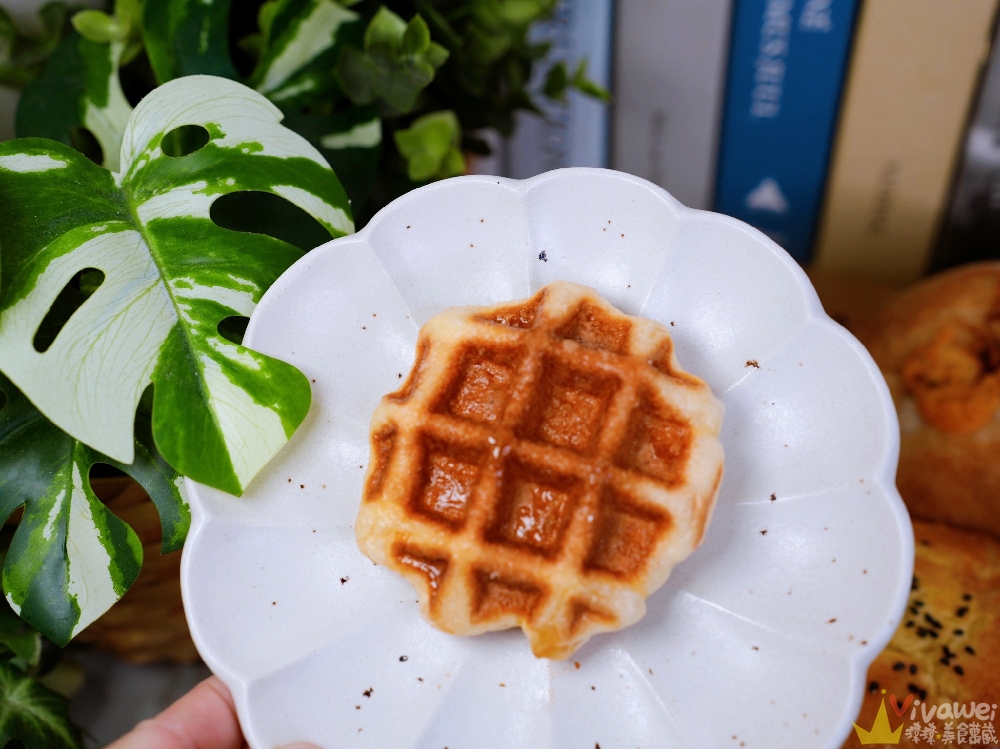 桃園八德美食|『丸玉パン屋』藏身在住宅區的好吃日式麵包店!推薦鹹甜平衡的波羅叉燒&紮實又濃甜的烤地瓜法國! 桃園八德美食|『丸玉パン屋』藏身在住宅區的好吃日式麵包店!推薦鹹甜平衡的波羅叉燒&紮實又濃甜的烤地瓜法國!