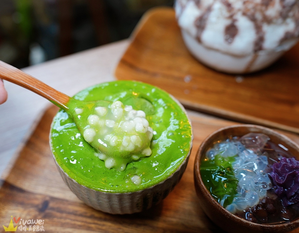 宜蘭市美食｜『小亀有』好吃的濃抹茶薏仁甜湯配上紅豆奶露牛奶冰！