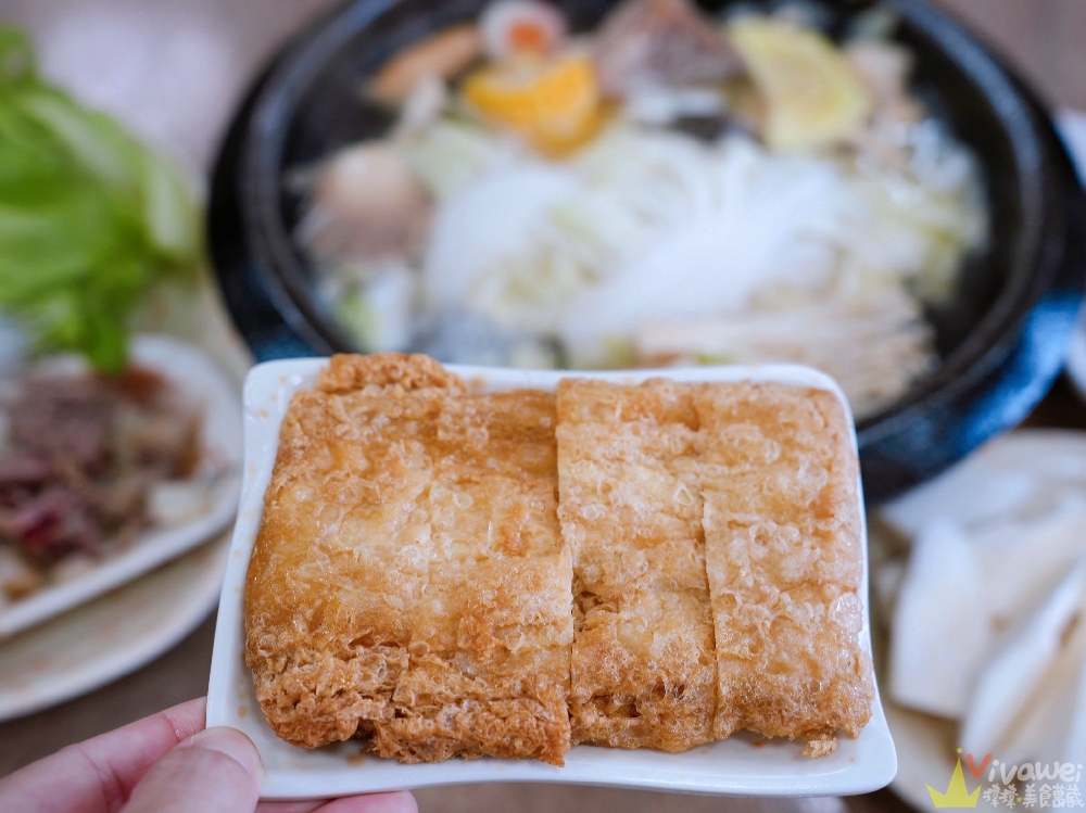 新北金山美食|『福緣火鍋』加油站旁的熱門石頭火鍋!生意超好的排隊店~海鮮什錦麵&熱炒類也是必點! 新北金山美食|『福緣火鍋』加油站旁的熱門石頭火鍋!生意超好的排隊店~海鮮什錦麵&熱炒類也是必點!