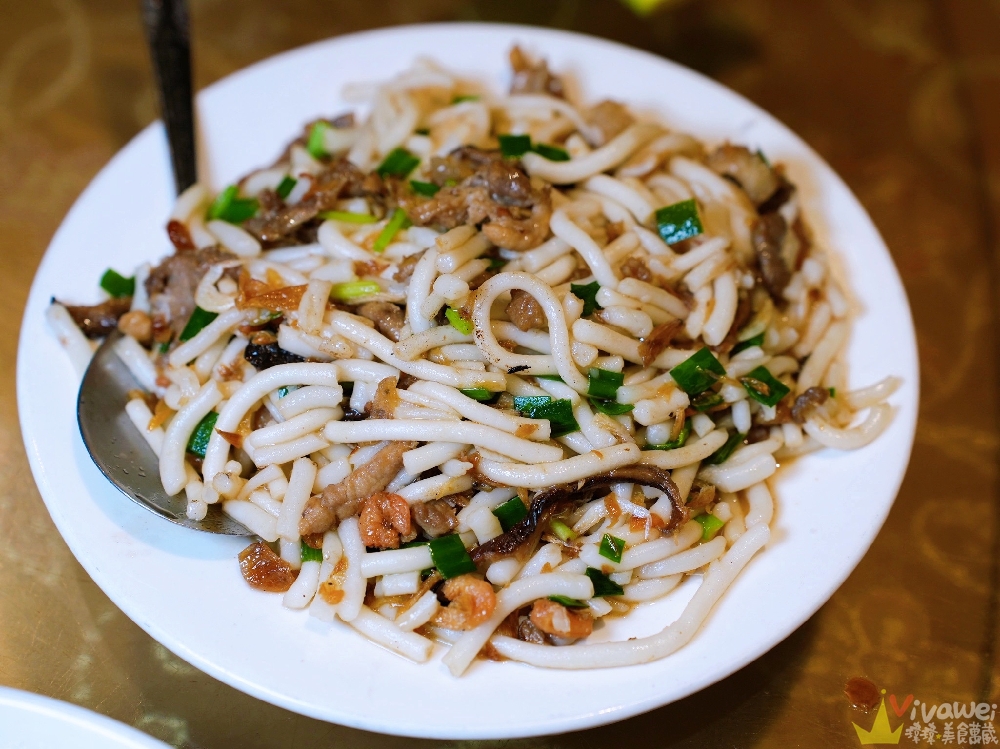 桃園龍潭美食｜『桃群客家活魚餐廳』龍潭大池周邊～附設免費停車場！餐點豐富多元又好吃的熱炒桌菜餐廳！