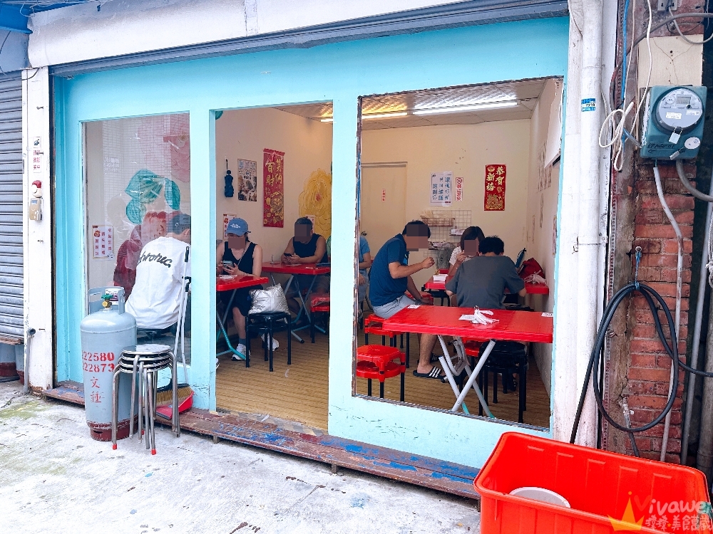 苗栗公館美食｜『昱程臭豆腐』在地超夯的臭豆腐餐車~專賣好吃的脆皮臭豆腐&四神湯！