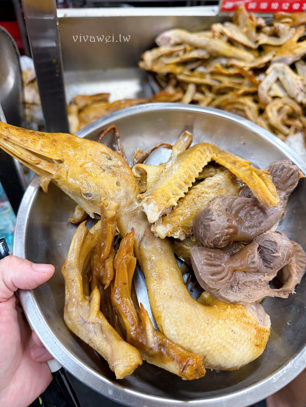 新竹市美食｜『鴨肉許．許二姊』新竹城隍廟必吃美食｜菜單＋心得｜在地老店炒鴨肉麵&炒鴨血人氣推薦！