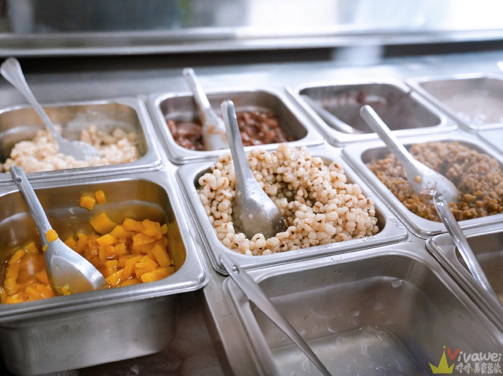 苗栗市美食｜『剉勒丹』自選5種配料剉冰只要65元～滿滿一大碗超澎湃～必吃黑糖粉粿+芋泥！