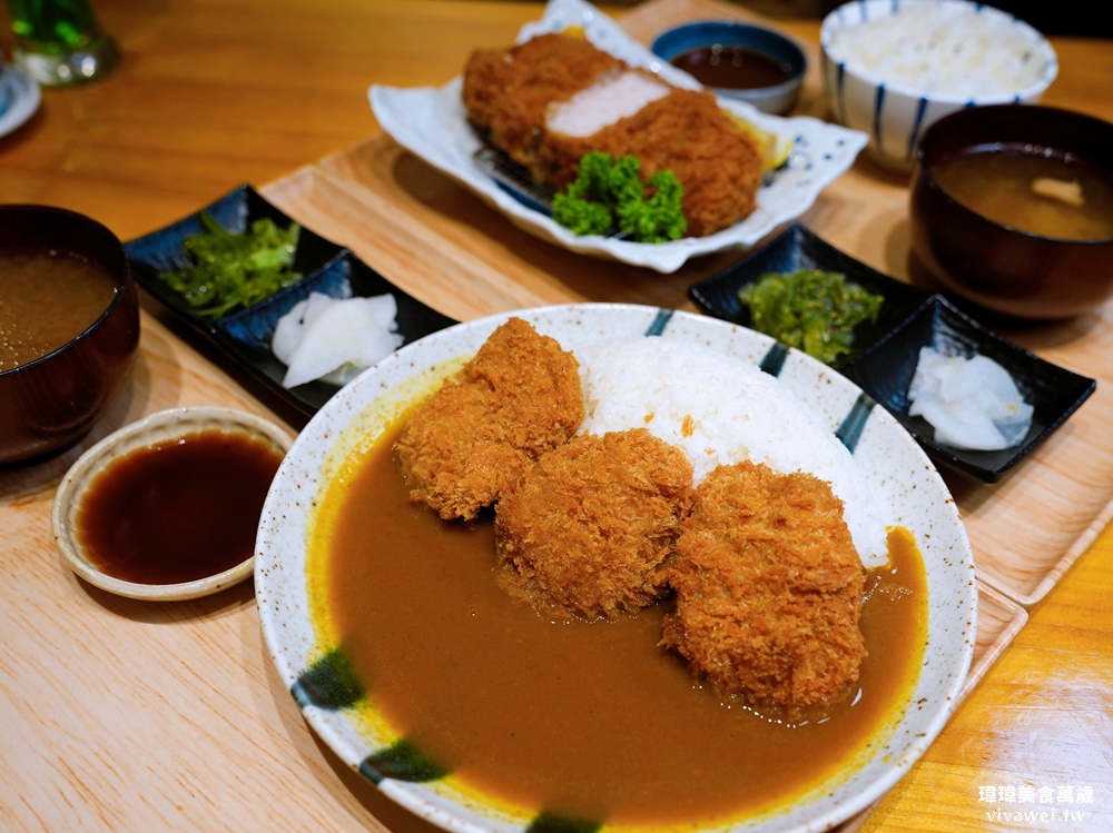 苗栗市美食｜『花鳥豬排』熟成炸豬排專賣店！內用越光米,味噌湯,高麗菜絲,熱紅茶無限享用！平日商業午餐&外帶便當都推薦！