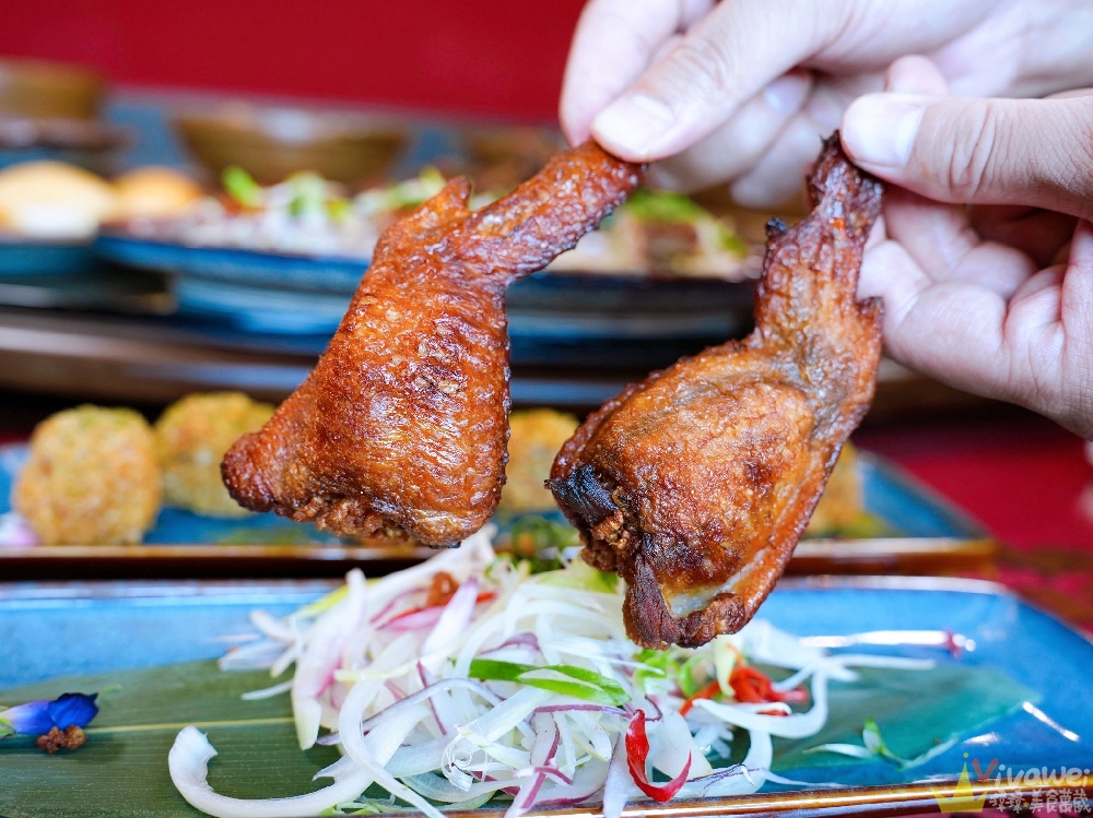 苗栗三灣美食｜『龍叔伯庭園餐館』超氣派的客家私房台菜餐廳～餐點品項豐富又好吃～親子友善且附設免費停車場！