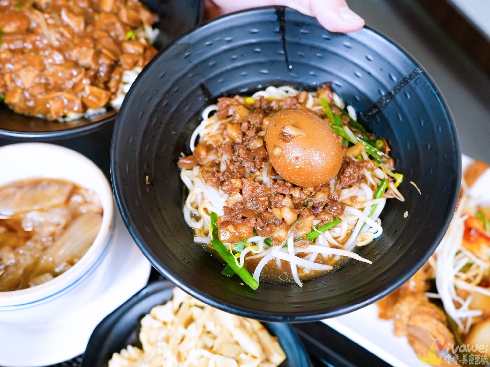 苗栗頭份美食｜『李記燉品屋』平日限定！百元有找的原盅燉湯！推薦必吃滷肉飯&竹山意麵&現切滷味！