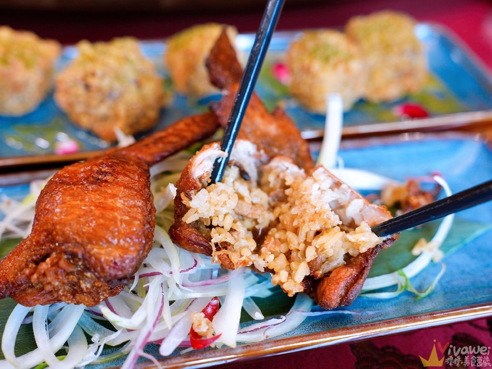 苗栗三灣美食｜『龍叔伯庭園餐館』超氣派的客家私房台菜餐廳～餐點品項豐富又好吃～親子友善且附設免費停車場！