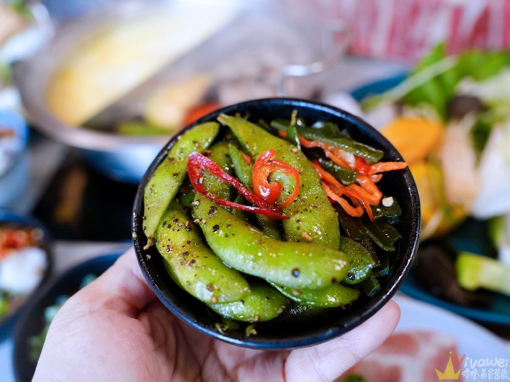 苗栗頭份美食｜『月團圓雞湯火鍋-頭份尚順店』特色的個人鴛鴦火鍋～自助吧野菜吃到飽及冰品飲料無限暢飲！