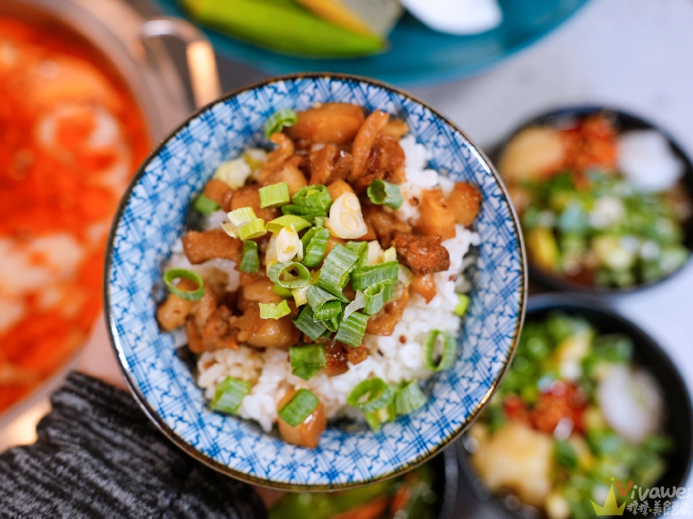 苗栗頭份美食｜『月團圓雞湯火鍋-頭份尚順店』特色的個人鴛鴦火鍋～自助吧野菜吃到飽及冰品飲料無限暢飲！