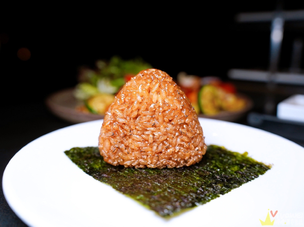 台中北屯美食｜『茶六燒肉堂-東山店』上等牛肉雙人套餐～附餐有沙拉,米食,海鮮,甜點,飲料！