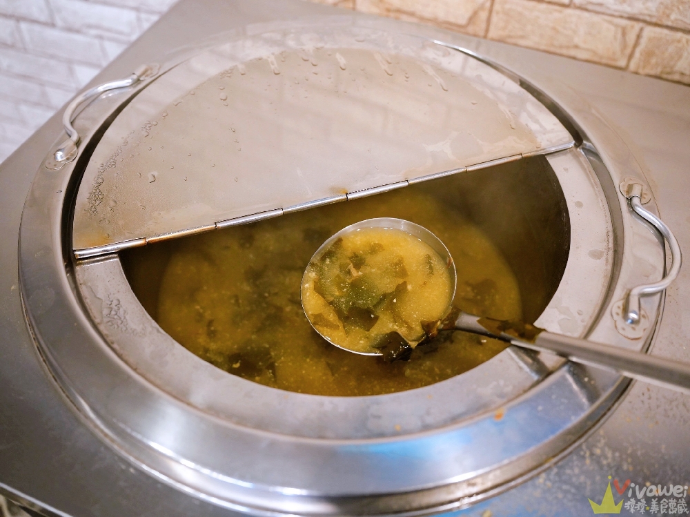 桃園平鎮美食|『嘿熊炒飯館』現點現炒的各式炒飯!內用免費湯品暢飲~高CP值平價炒飯店! 桃園平鎮美食|『嘿熊炒飯館』現點現炒的各式炒飯!內用免費湯品暢飲~高CP值平價炒飯店!