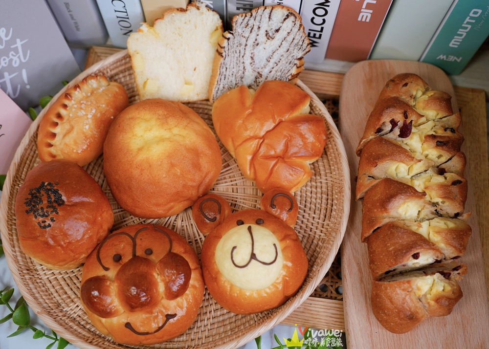 新竹竹北美食｜『旗山麵包』莊敬五街新開幕！價格平實的質感麵包店！