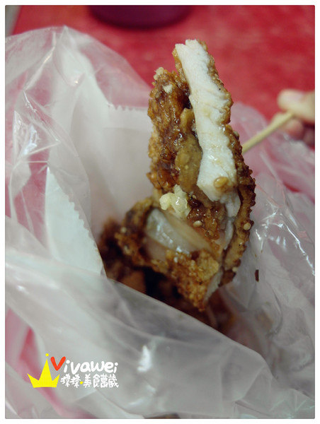 737巷串烤香雞排：台北內湖區｜排隊才能買到的超入味炭烤雞排『737巷串烤香雞排』