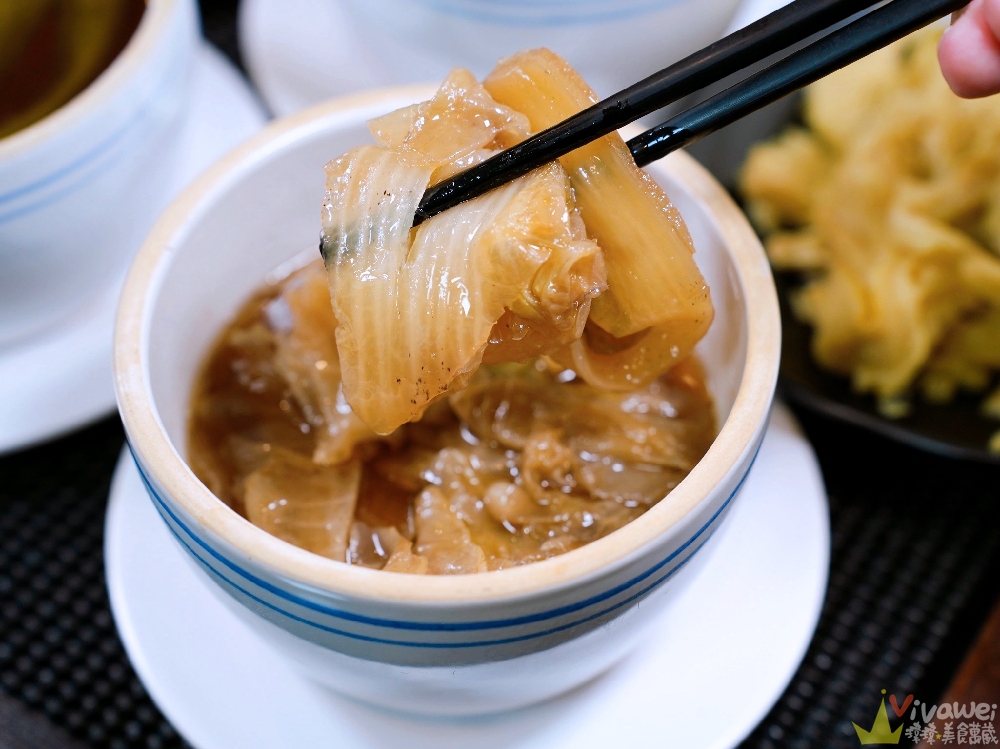 苗栗頭份美食｜『李記燉品屋』平日限定！百元有找的原盅燉湯！推薦必吃滷肉飯&竹山意麵&現切滷味！