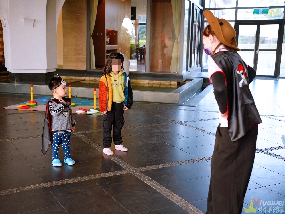 桃園中壢住宿｜『南方莊園渡假飯店』親子渡假首選！開箱景隅家庭客房～體驗迷你海盜大冒險住房專案＋竹地雞西式桌宴一次滿足！