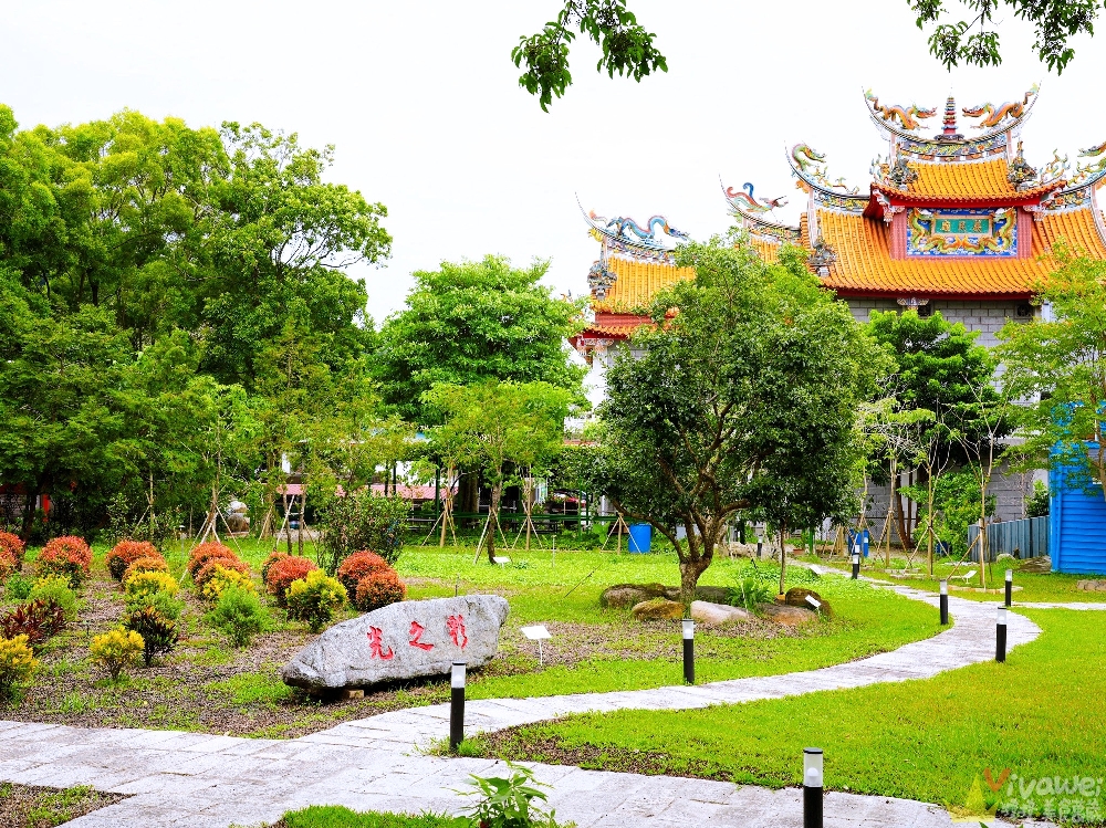 苗栗獅潭美食｜『光之彩庭園餐廳』附設免費停車位！親子友善&輪椅友善&寵物友善的舒適用餐空間～有義大利麵,火鍋,披薩,甜點下午茶!