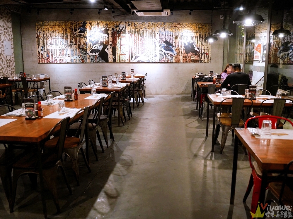 宜蘭五結美食|『來來牛排』在地老字號排隊餐廳!附設免費停車場!必吃蒜酥牛排+香菜加好加滿!紅茶和酥皮濃湯超加分! 宜蘭五結美食|『來來牛排』在地老字號排隊餐廳!附設免費停車場!必吃蒜酥牛排+香菜加好加滿!紅茶和酥皮濃湯超加分!