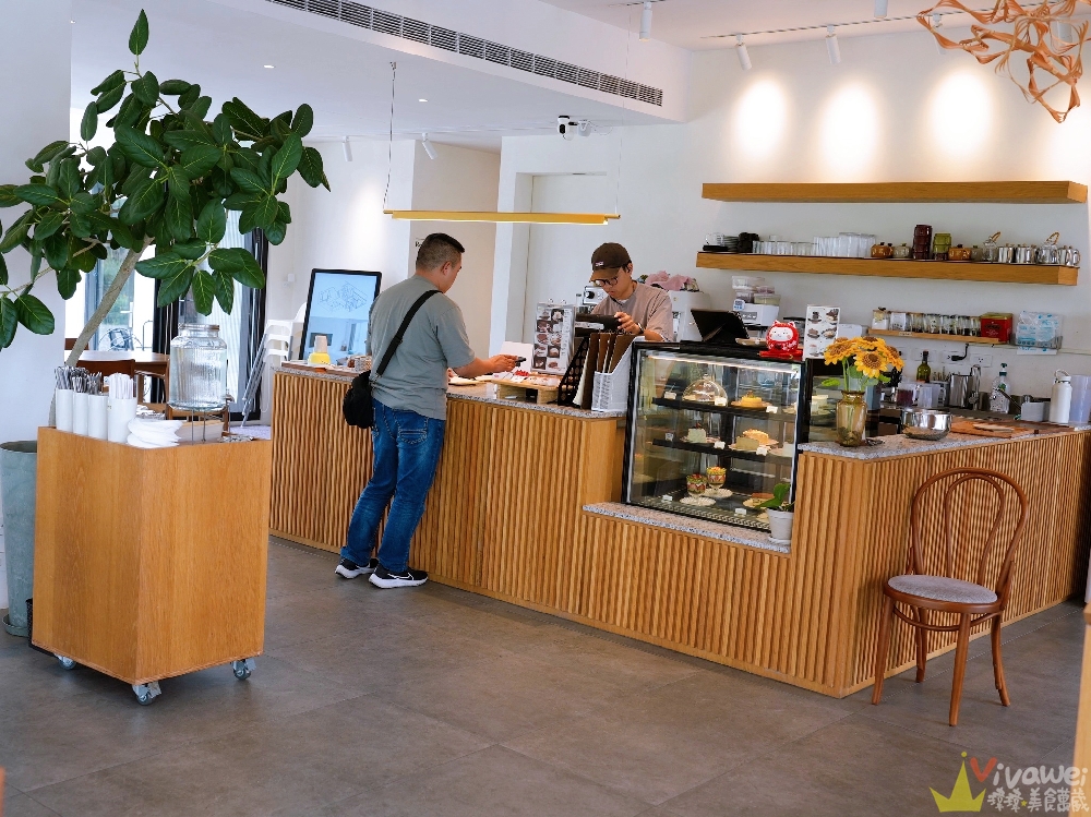 宜蘭員山美食｜『Walk In House 沃客宅』有停車場的質感民宿餐廳～專賣炸物,簡餐,火鍋,甜點,咖啡飲品！