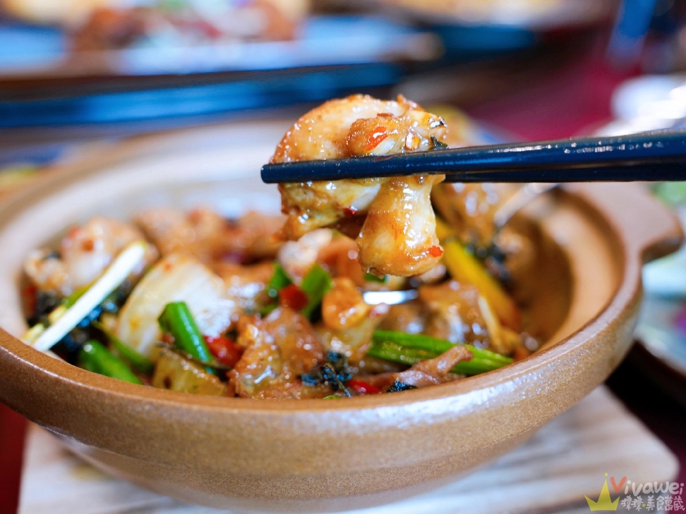 苗栗三灣美食｜『龍叔伯庭園餐館』超氣派的客家私房台菜餐廳～餐點品項豐富又好吃～親子友善且附設免費停車場！