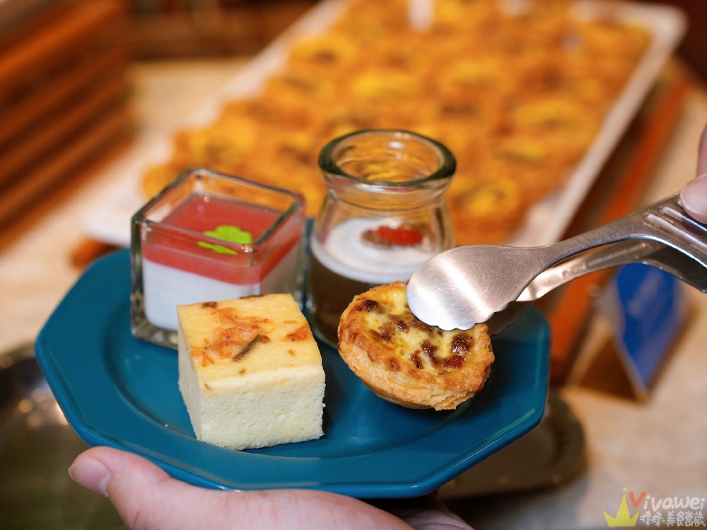 宜蘭礁溪住宿｜『長榮鳳凰酒店(礁溪)』開箱生日我最大方案&鳳凰飴號！客房生日布置&免費生日蛋糕！鳳凰飴號的星巴克咖啡下午茶&晚上Happy Hour暢飲！