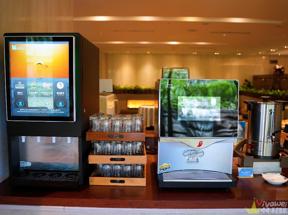 宜蘭礁溪住宿｜『長榮鳳凰酒店(礁溪)』開箱生日我最大方案&鳳凰飴號！客房生日布置&免費生日蛋糕！鳳凰飴號的星巴克咖啡下午茶&晚上Happy Hour暢飲！