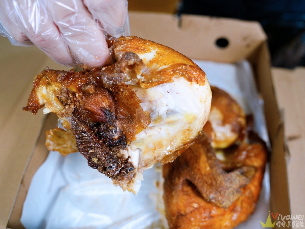 桃園市美食|『金小蔥雞湯米粉』雞湯控的天堂!隱藏版新品上市~升級版鹿野嫩炸雞&鮑魚烏骨雞湯!平價卻超有水準! 桃園市美食|『金小蔥雞湯米粉』雞湯控的天堂!隱藏版新品上市~升級版鹿野嫩炸雞&鮑魚烏骨雞湯!平價卻超有水準!