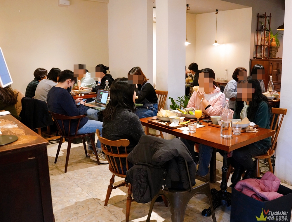 台北內湖美食｜『琢手咖啡Le MANI 』獨棟的透天老內宅賣著精緻的輕食早午餐及甜點,咖啡！